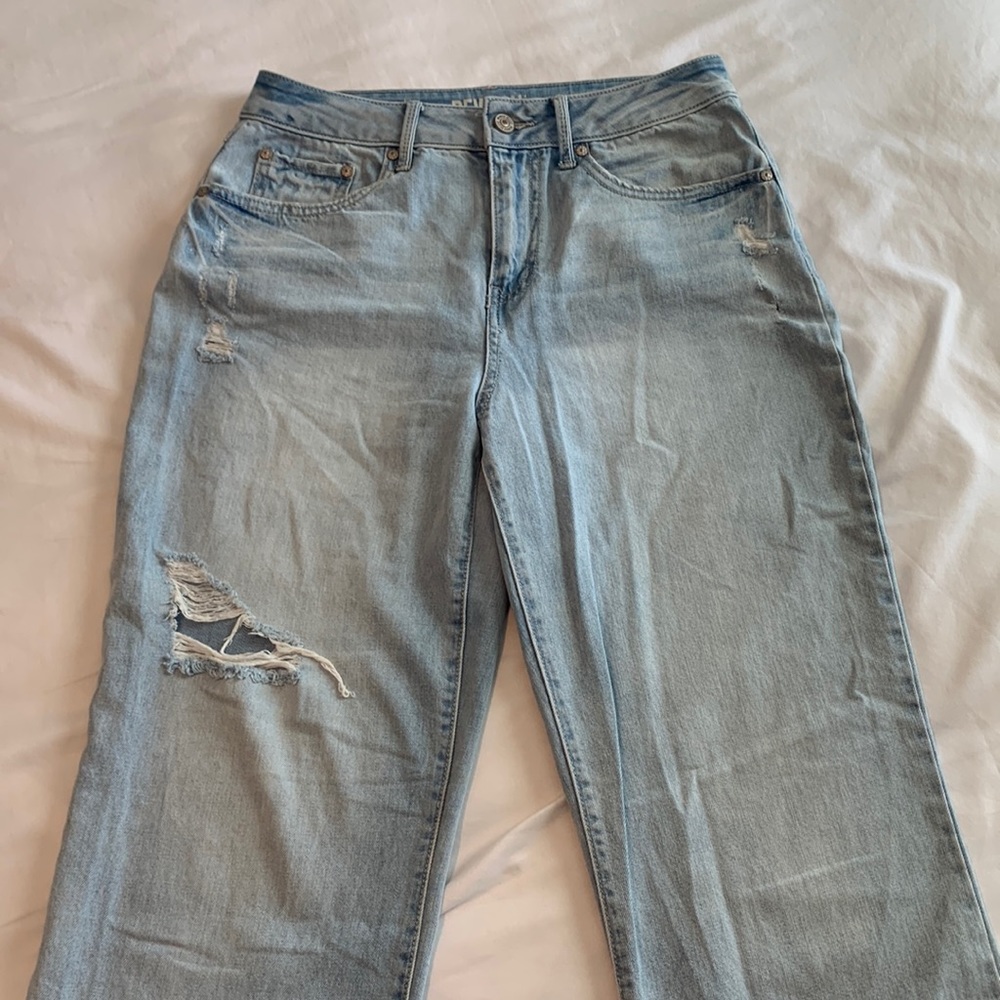 Rewash Brand Distressed Vintage High Rise Straight Jean.